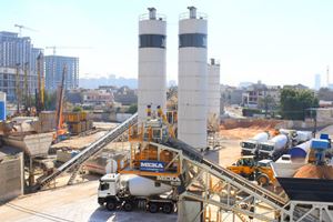 Iraq, Baghdad: Mobile Concrete Batching Plants Play a Leading Role in Modern Housing Project