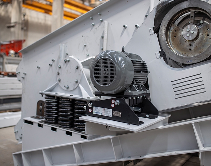 SELF-TENSIONED MOTOR BASE